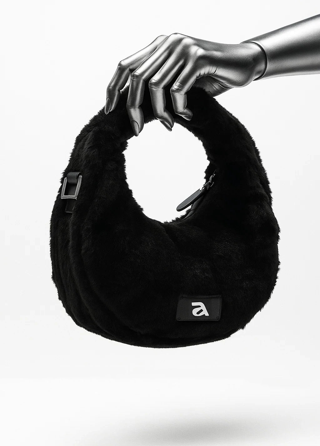 Août Midnight Black