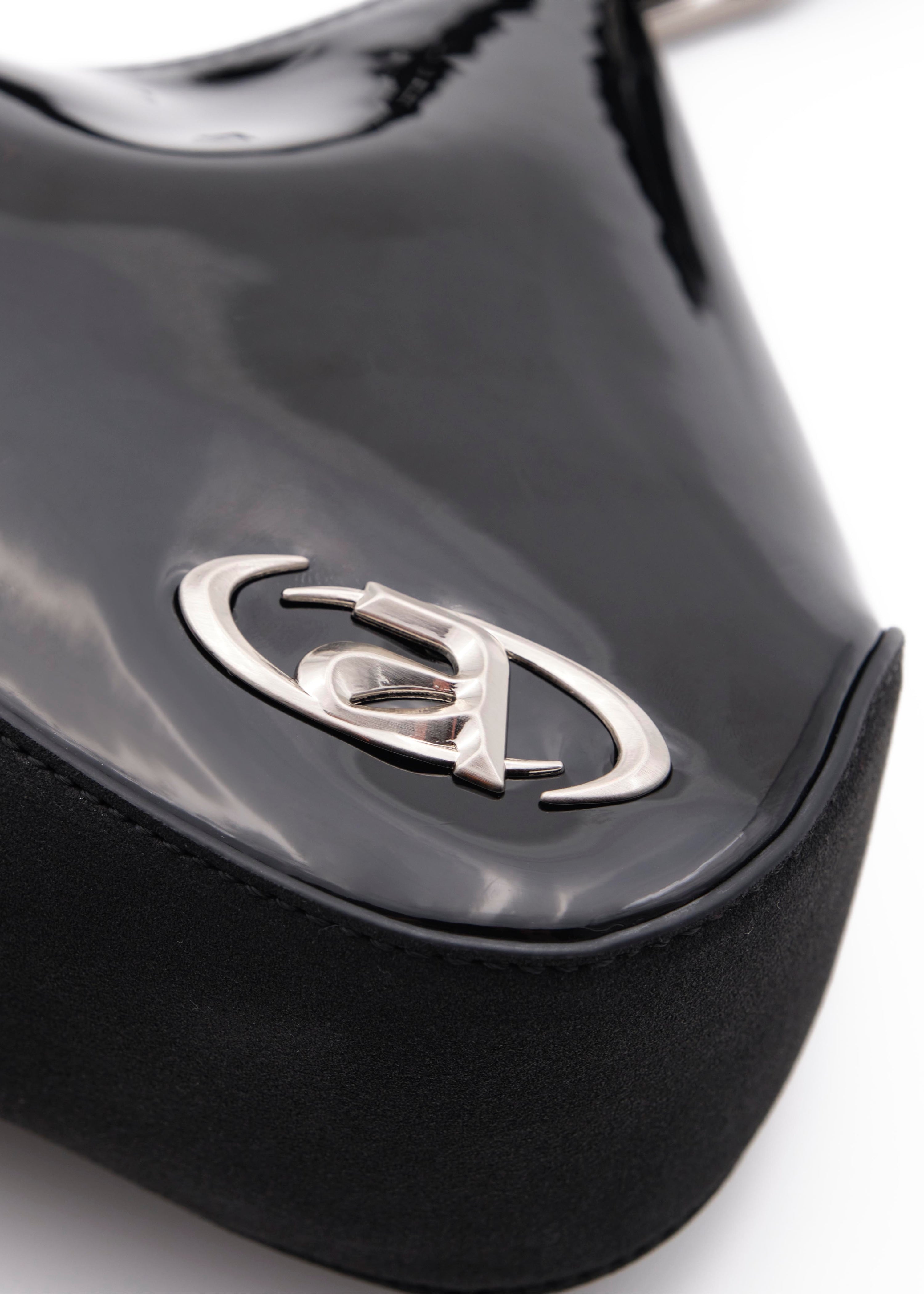 Ada Liquid Onyx